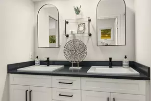 555 Kirkland Way, Kirkland, WA 98033 - Photo 12