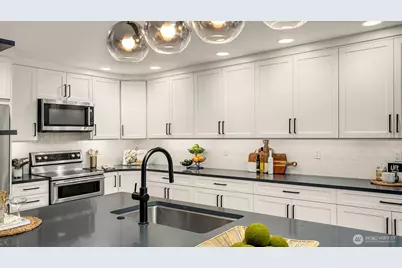 555 Kirkland Way #205, Kirkland, WA 98033 - Photo 10