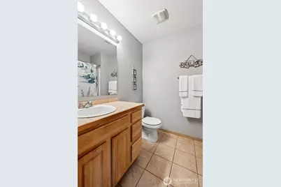 4911 N Vista Drive E #1, Bonney Lake, WA 98391 - Photo 16