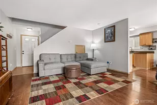 4911 N Vista Dr E, Bonney Lake, WA 98391 - Photo 2