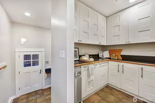 10431 Marine View Dr SW, Seattle, WA 98146 - Photo 14