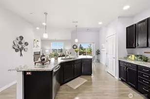 784 Freedom Ct SE, Port Orchard, WA 98366 - Photo 10