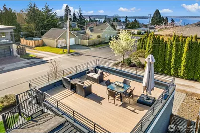 1231 4th Street W, Kirkland, WA 98033 - Photo 2