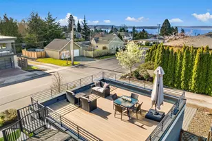 1231 4th St W, Kirkland, WA 98033 - Photo 2