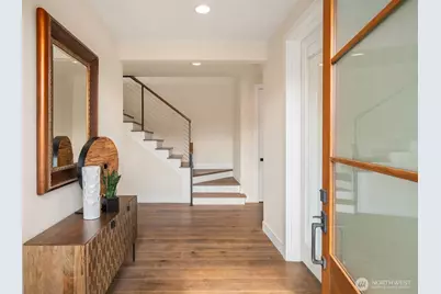 1231 4th Street W, Kirkland, WA 98033 - Photo 4