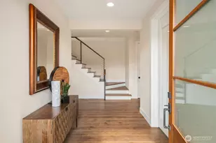 1231 4th St W, Kirkland, WA 98033 - Photo 4