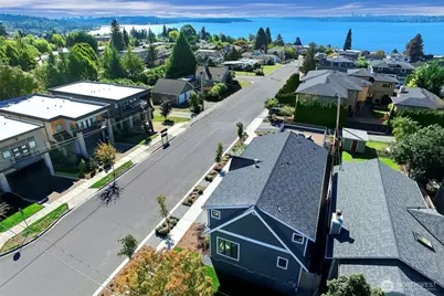 1231 4th Street W, Kirkland, WA 98033 - Photo 32