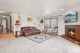 17440 NE 38th St, Redmond, WA 98052 - Photo 2