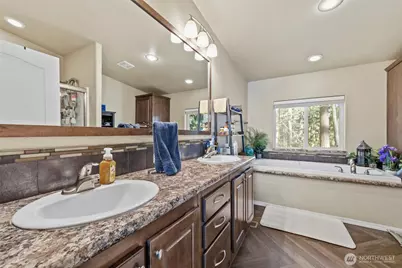 371 Sunset Drive, Oak Harbor, WA 98277 - Photo 24