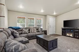 371 Sunset Dr, Oak Harbor, WA 98277 - Photo 8
