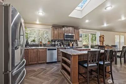 371 Sunset Drive, Oak Harbor, WA 98277 - Photo 8