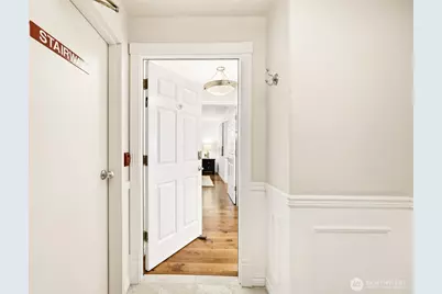 1600 Alki Avenue SW #202, Seattle, WA 98116 - Photo 2
