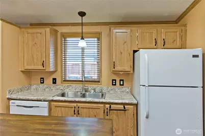 27484 149th Place SE #81, Kent, WA 98042 - Photo 12