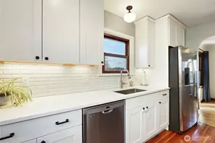 1121 Chester Ave, Bremerton, WA 98337 - Photo 10