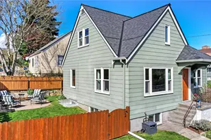 1121 Chester Ave, Bremerton, WA 98337 - Photo 2