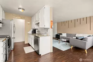 2031 NW 59th St, Seattle, WA 98107 - Photo 10