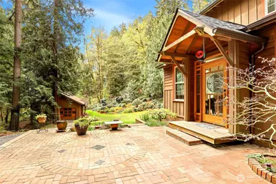 7400 Island Center Road NE, Bainbridge Island, WA 98110 - Photo 2