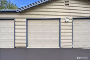 25025 SE Klahanie Blvd, Sammamish, WA 98029 - Photo 28