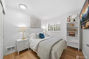 25025 SE Klahanie Blvd, Sammamish, WA 98029 - Photo 18