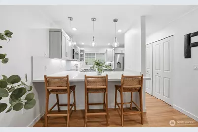 25025 SE Klahanie Boulevard #K101, Sammamish, WA 98029 - Photo 4