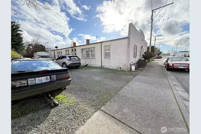 606 Greenleaf Avenue, Burlington, WA 98233 - Photo 4