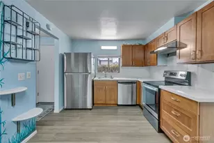 13704 37th Ave S, Tukwila, WA 98168 - Photo 6