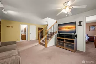 2007 E 15th St, Bremerton, WA 98310 - Photo 14