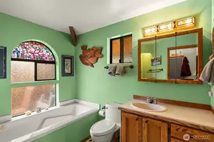 2007 E 15th St, Bremerton, WA 98310 - Photo 10