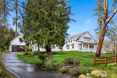 10717 NE Manitou Park Boulevard, Bainbridge Island, WA 98110 - Photo 1