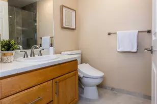 10042 Main St, Bellevue, WA 98004 - Photo 24