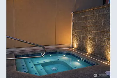 10042 Main Street #427, Bellevue, WA 98004 - Photo 28