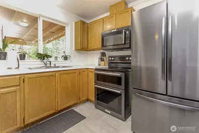 9416 219th Street Ct E, Graham, WA 98338 - Photo 10