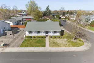 1150 SE Edgemont Pl, College Place, WA 99324 - Photo 38