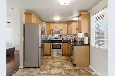 17116 6th Avenue Ct E, Spanaway, WA 98387 - Photo 6