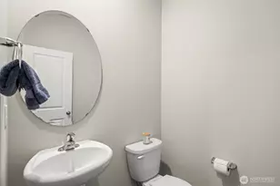 731 NE Cabot Ln, Bremerton, WA 98311 - Photo 8