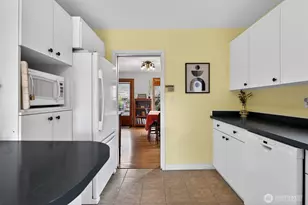 3931 Friday Ave, Everett, WA 98201 - Photo 8