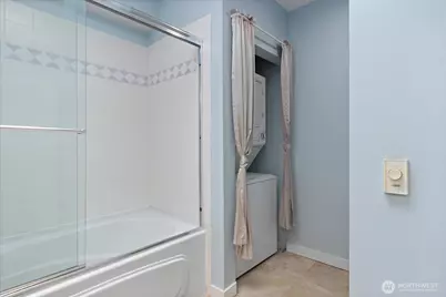 925 110th Avenue NE #PH05, Bellevue, WA 98004 - Photo 16