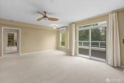 925 110th Avenue NE #PH05, Bellevue, WA 98004 - Photo 10