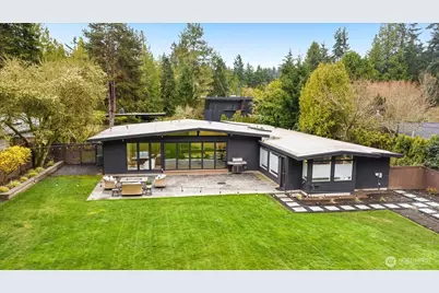 17061 10th Avenue NW, Shoreline, WA 98177 - Photo 2