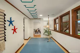 2409 29th Ave W, Seattle, WA 98199 - Photo 28