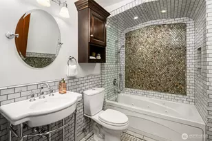 2409 29th Ave W, Seattle, WA 98199 - Photo 12