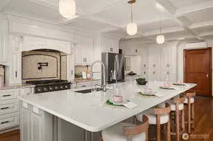 2409 29th Ave W, Seattle, WA 98199 - Photo 10