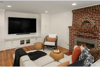 2409 29th Avenue W, Seattle, WA 98199 - Photo 26