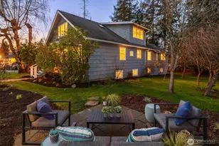 1202 NE 97th St, Seattle, WA 98115 - Photo 2