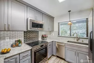 1723 NE 179th St, Shoreline, WA 98155 - Photo 4