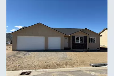 325 Emma Drive, Wenatchee, WA 98801 - Photo 1
