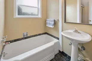 4200 SW Atlantic St, Seattle, WA 98116 - Photo 22