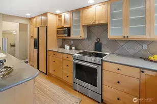 4200 SW Atlantic St, Seattle, WA 98116 - Photo 8