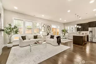 24509 NE 13th Pl, Sammamish, WA 98074 - Photo 4