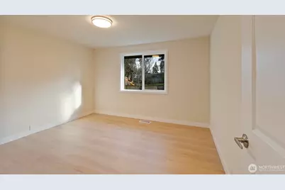 14522 NE 5th Street, Bellevue, WA 98007 - Photo 16